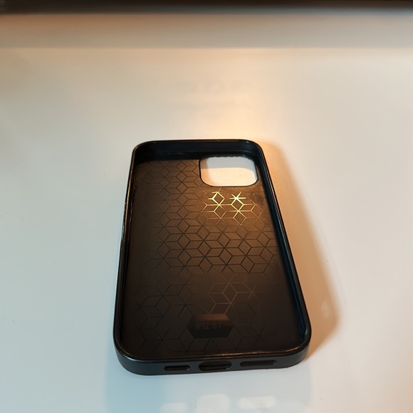 iPhone 12 Pro Max Case (Jordan 11) - Picture 4 of 4